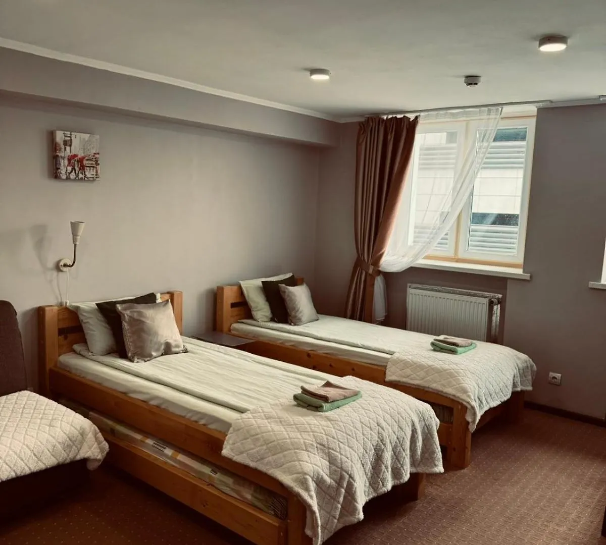Apart Hotel Avinos Lwów Hotel apartamentowy